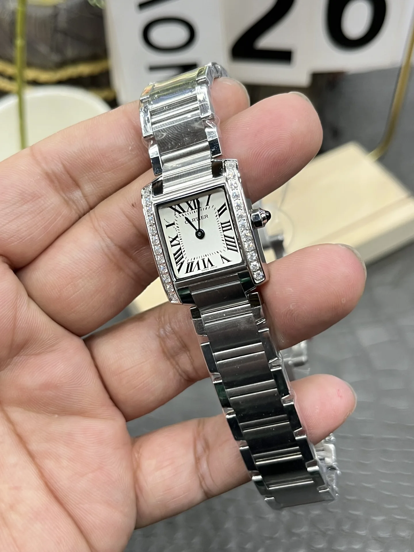 TW l 쿼츠 무브먼트 l 25mmx30mml 까르띠에  탱크 WSTA0005