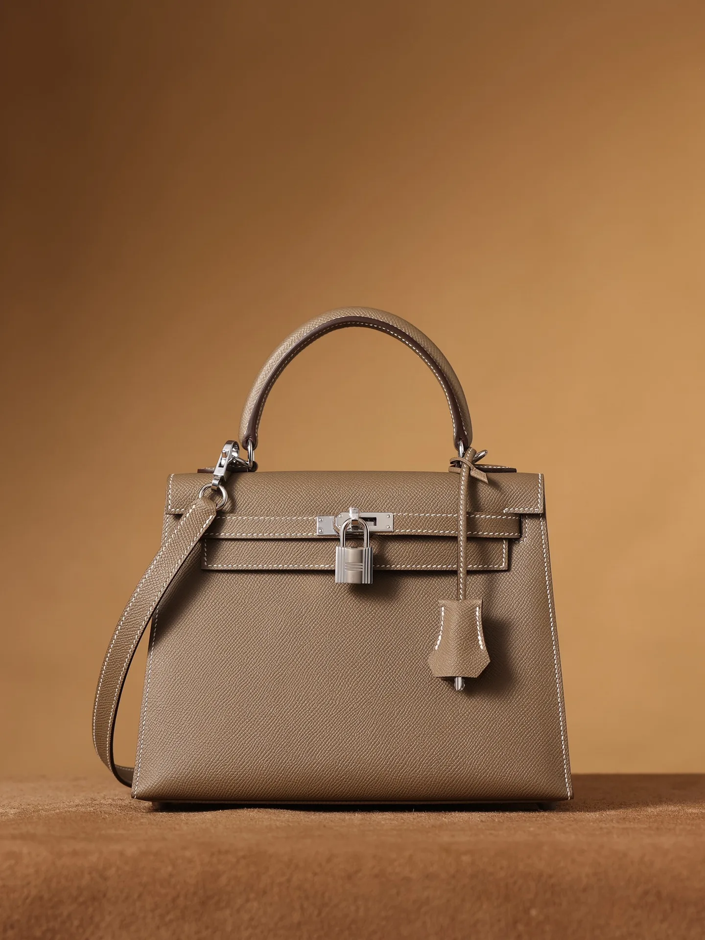 M9 Hermès 켈리  25cm